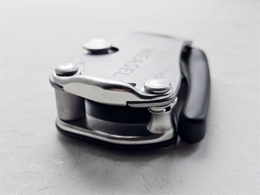 Страховочно-спусковое устройство GURU WEASEL, GURU